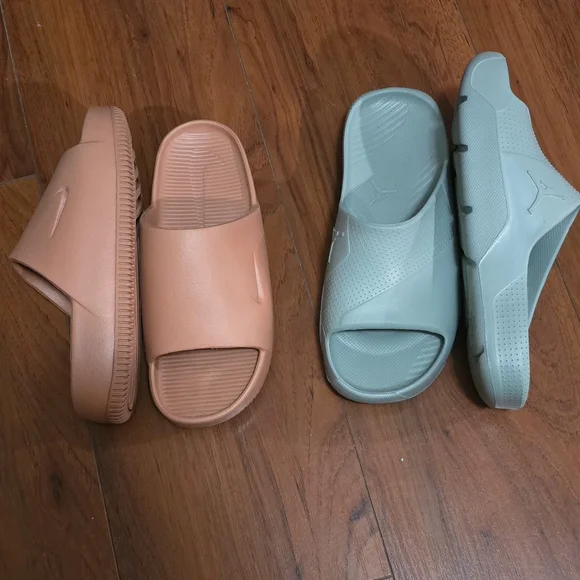 Nike Women's Slides Peach and Teal 7 - Picture 1 of 5